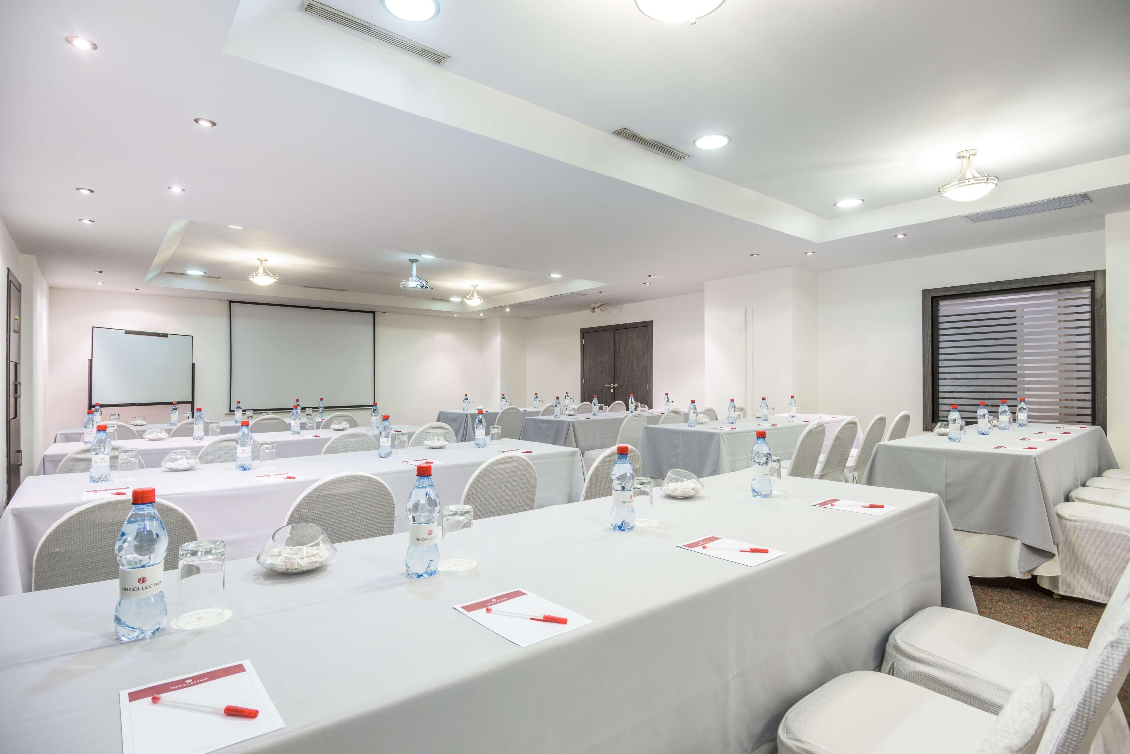 Отель Nh Collection Quito Royal Экстерьер фото