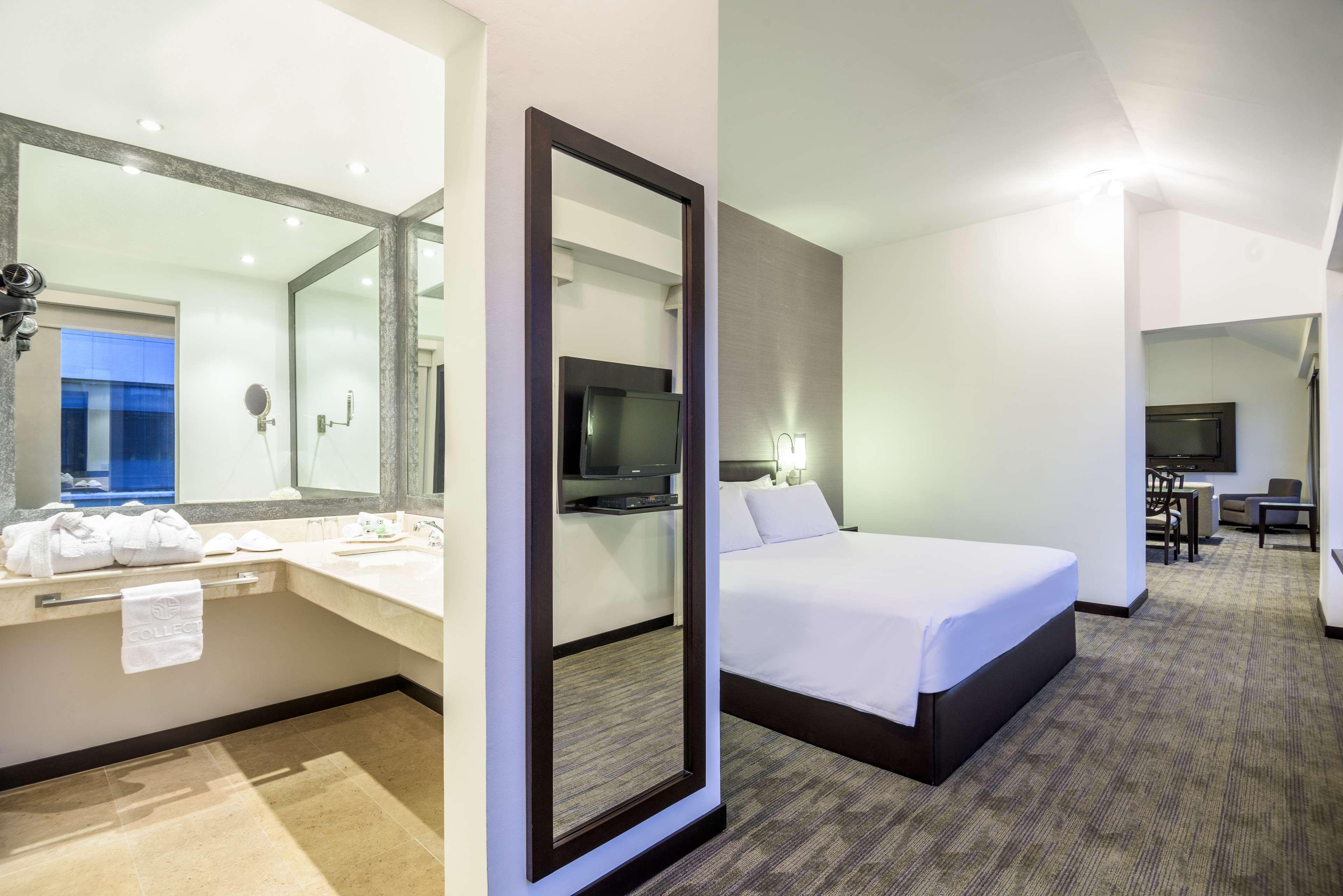 Отель Nh Collection Quito Royal Экстерьер фото
