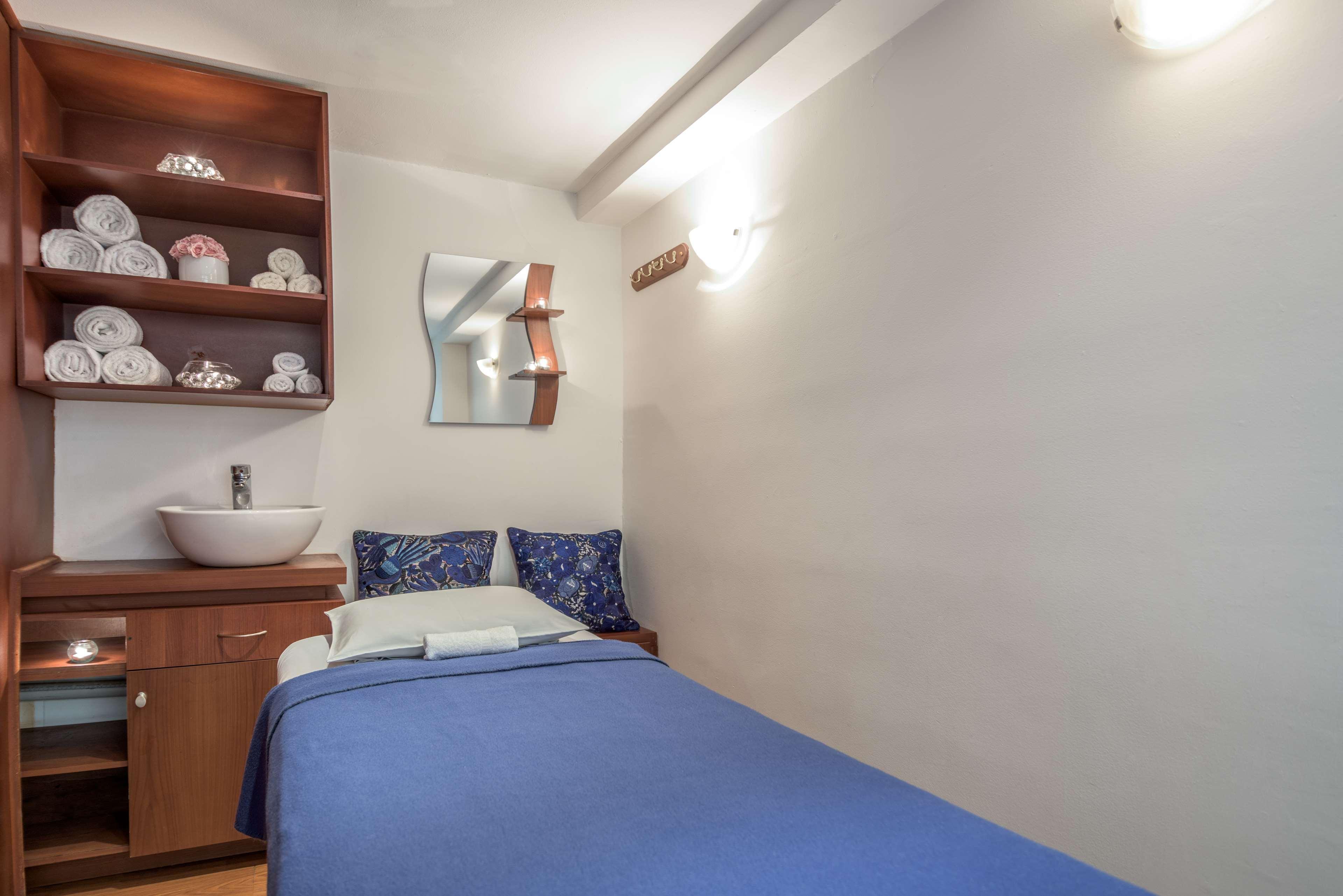 Отель Nh Collection Quito Royal Экстерьер фото