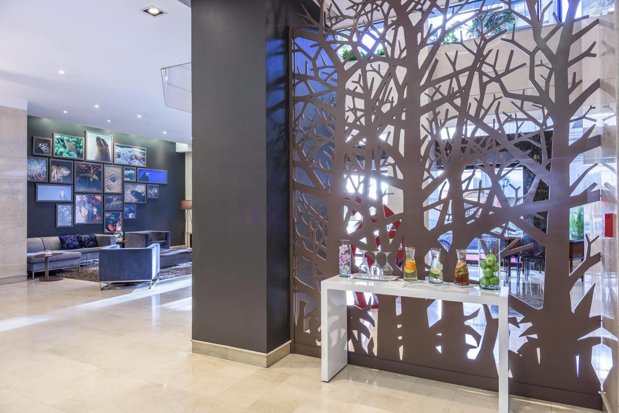 Отель Nh Collection Quito Royal Экстерьер фото